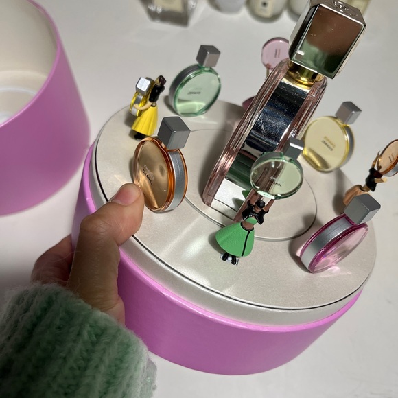 CHANEL Chance Eau Tendre Perfume Music Box - Picture 8 of 8